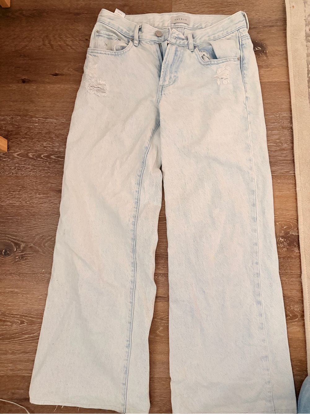 Light Wash Wide Leg Women's Jeans